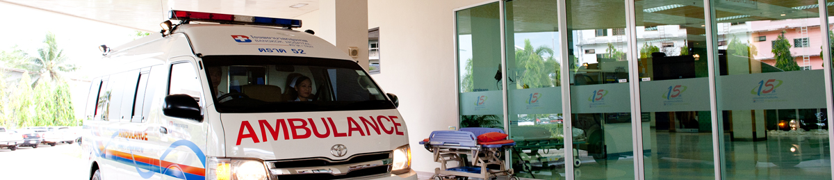 ambulance car web w